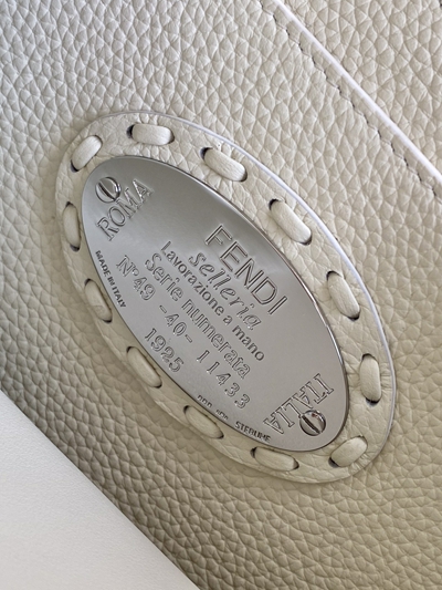 フェンディバッグ素材ディテール